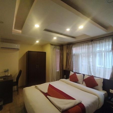 Hotel Sapana Garden Thamel Катманду Экстерьер фото