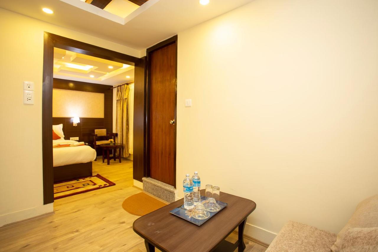 Hotel Sapana Garden Thamel Катманду Экстерьер фото
