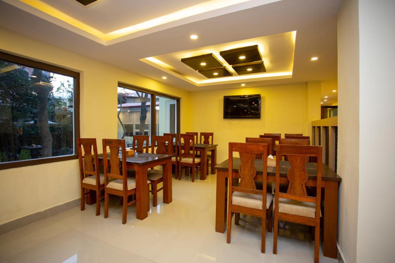 Hotel Sapana Garden Thamel Катманду Экстерьер фото