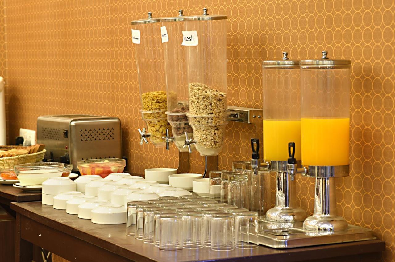 Hotel Sapana Garden Thamel Катманду Экстерьер фото