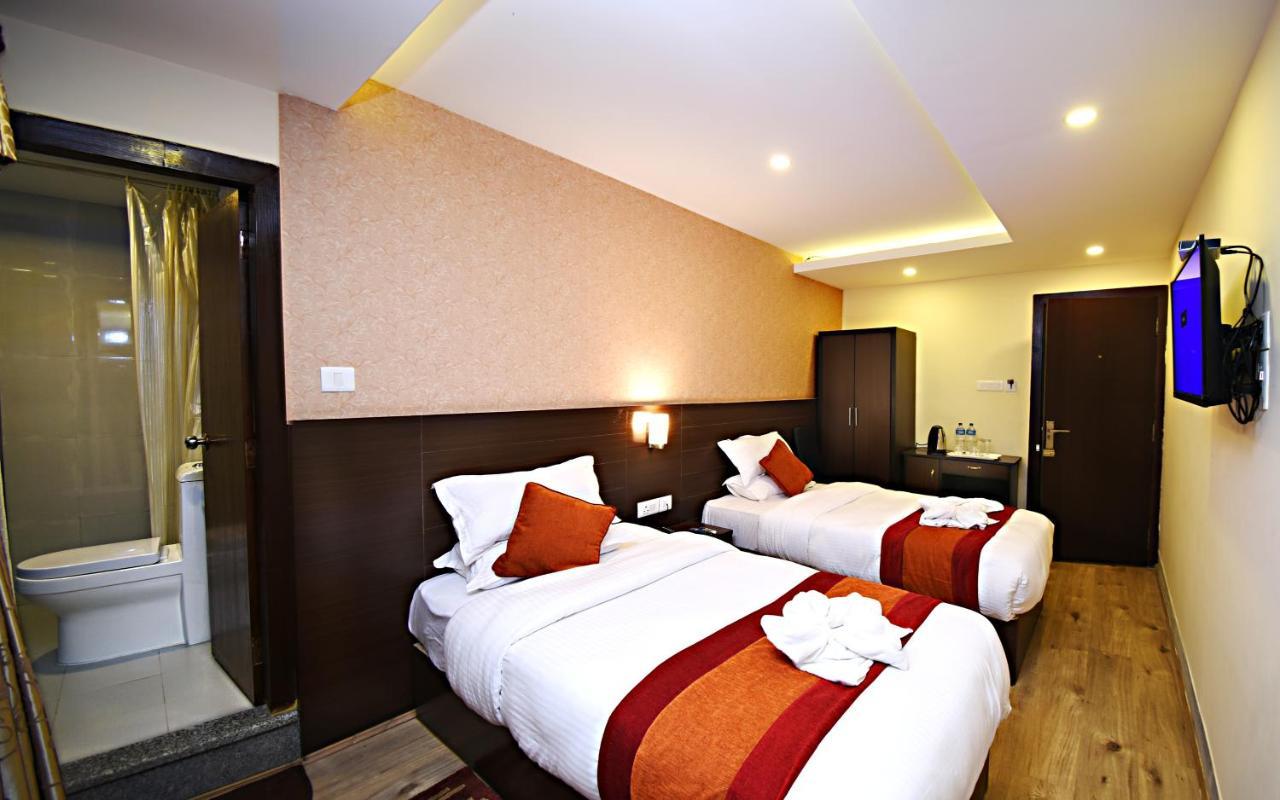 Hotel Sapana Garden Thamel Катманду Экстерьер фото