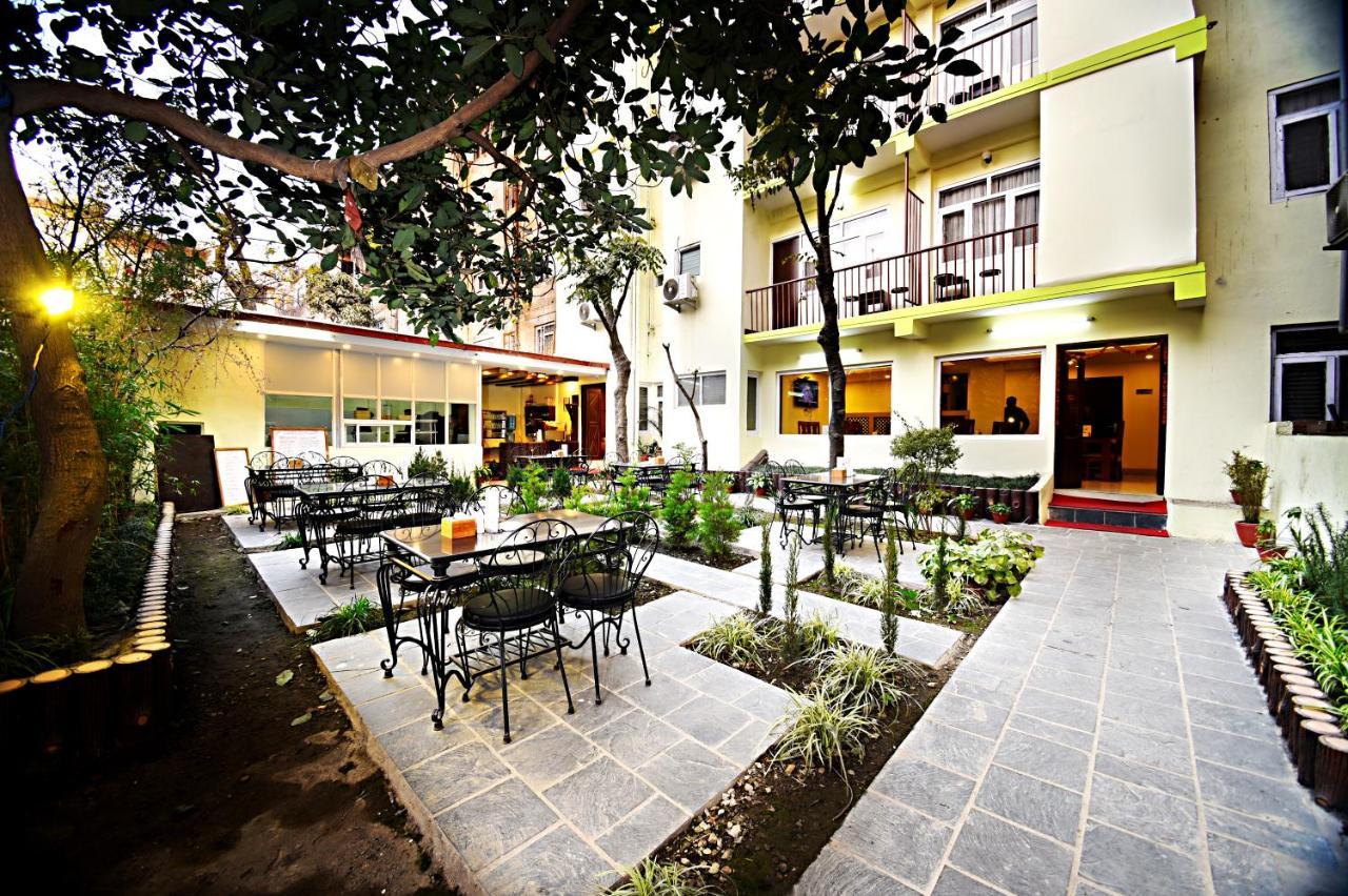 Hotel Sapana Garden Thamel Катманду Экстерьер фото